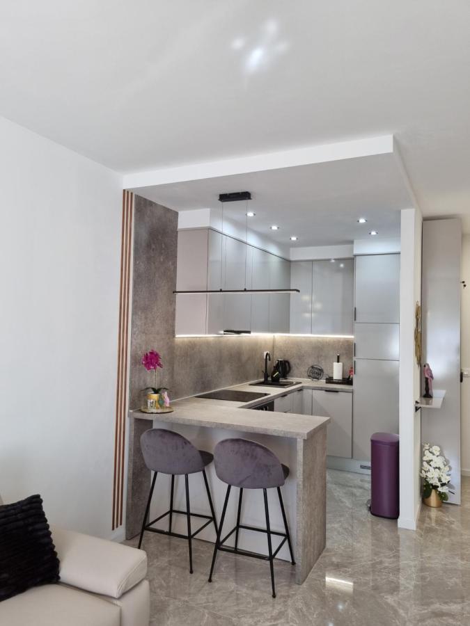 Apartment "50 Shades" With Balcony And Free Parking In The Garage Zadar Exterior foto